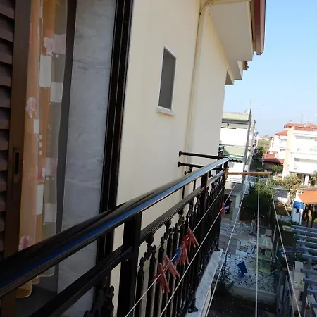 Sunshine Apartment Paralia Dionysiou
